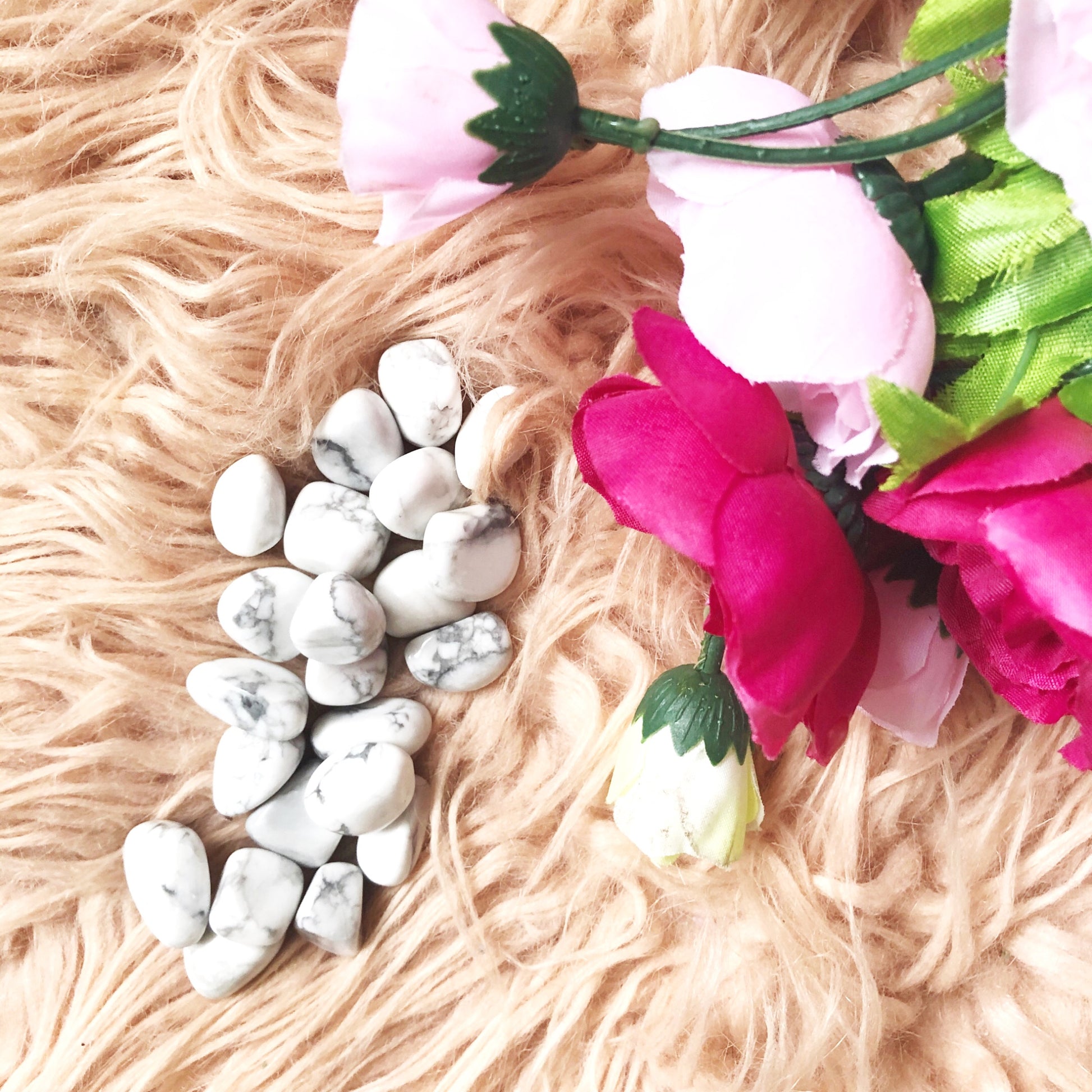 Howlite | Tumble